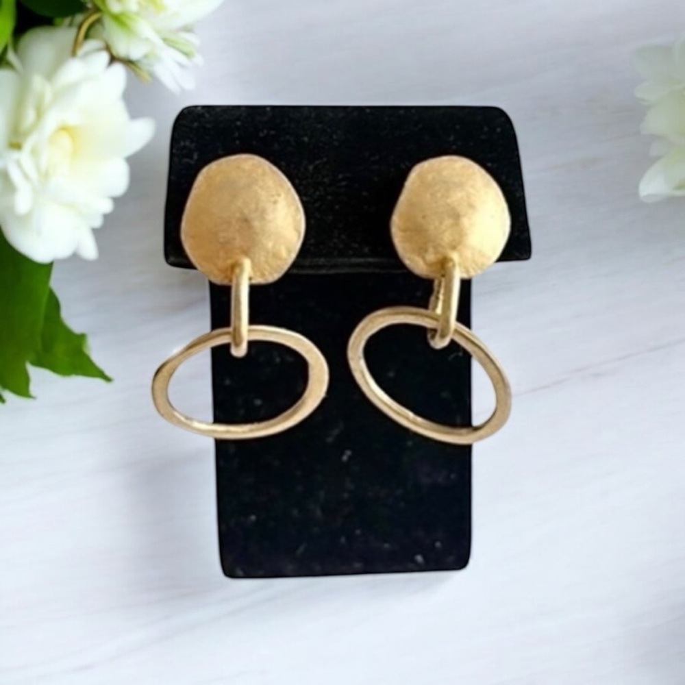 GOLDTONE Artisan Pierced Dangle Circle / Hoop Hammered Metal Earrings.​